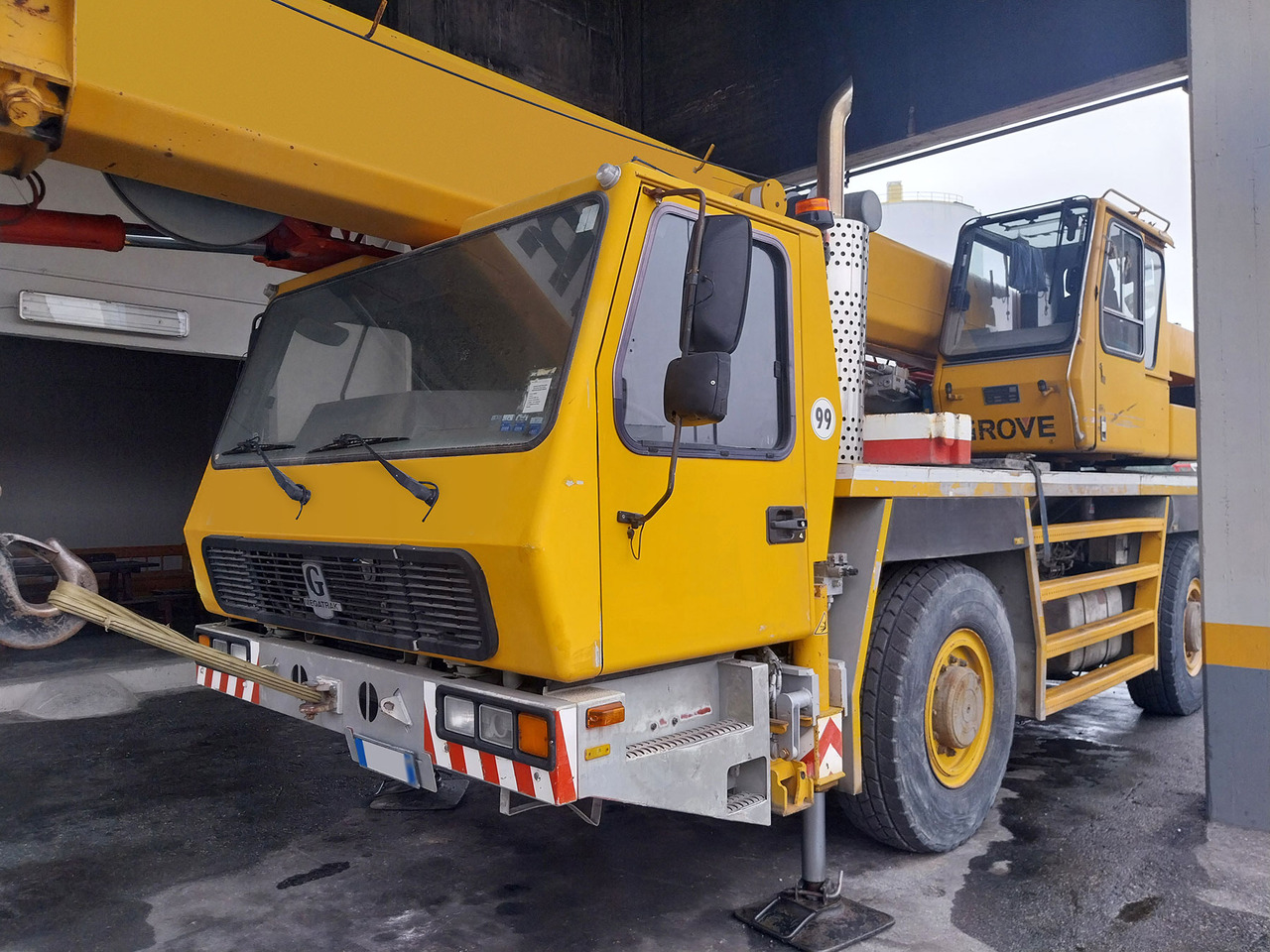 Grove GMK 2035 - Autojeřáb: obrázek 3 Grove GMK 2035 - Autojeřáb: obrázek 3