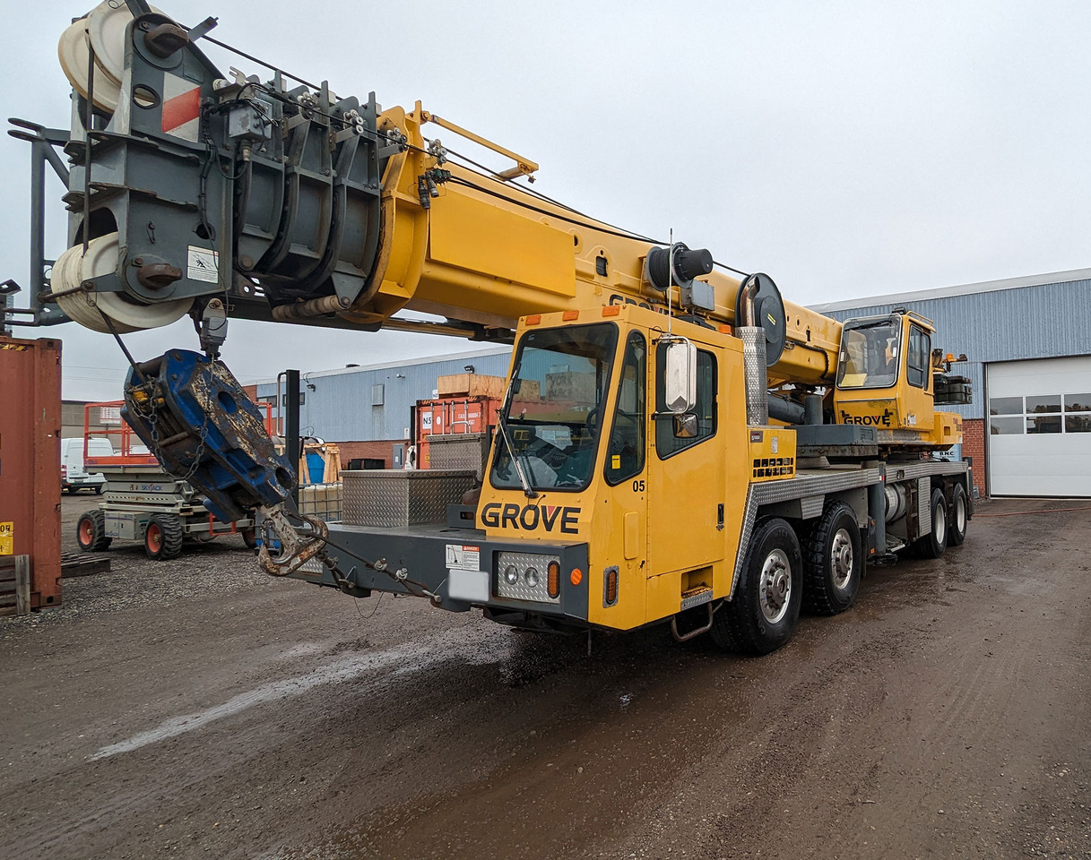 Grove TMS900E - Autojeřáb: obrázek 2 Grove TMS900E - Autojeřáb: obrázek 2