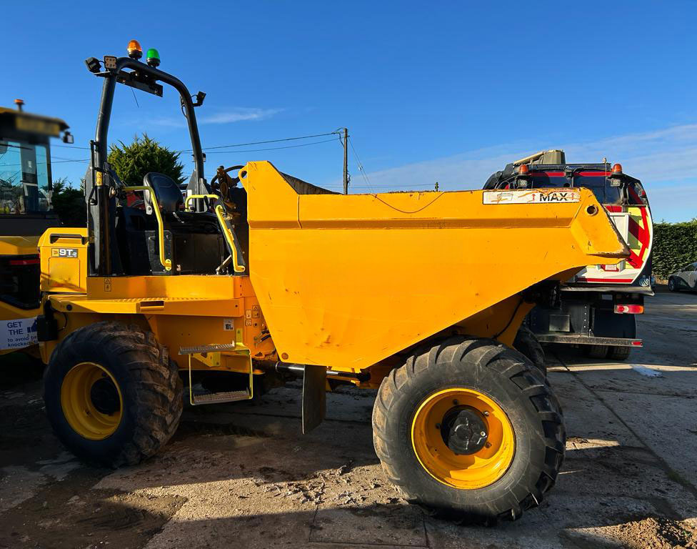 JCB 9T-2 - Mini-sklápěčka: obrázek 2 JCB 9T-2 - Mini-sklápěčka: obrázek 2
