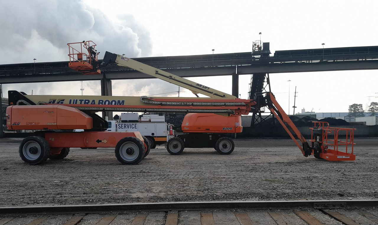 JLG 1200SJP - Teleskopický kolový nakladač: obrázek 1 JLG 1200SJP - Teleskopický kolový nakladač: obrázek 1