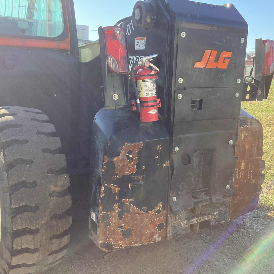 JLG 1732 - Teleskopický kolový nakladač: obrázek 5 JLG 1732 - Teleskopický kolový nakladač: obrázek 5