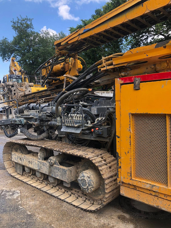 Klemm KR 802-2 - Samojízdné beranidlo: obrázek 4 Klemm KR 802-2 - Samojízdné beranidlo: obrázek 4