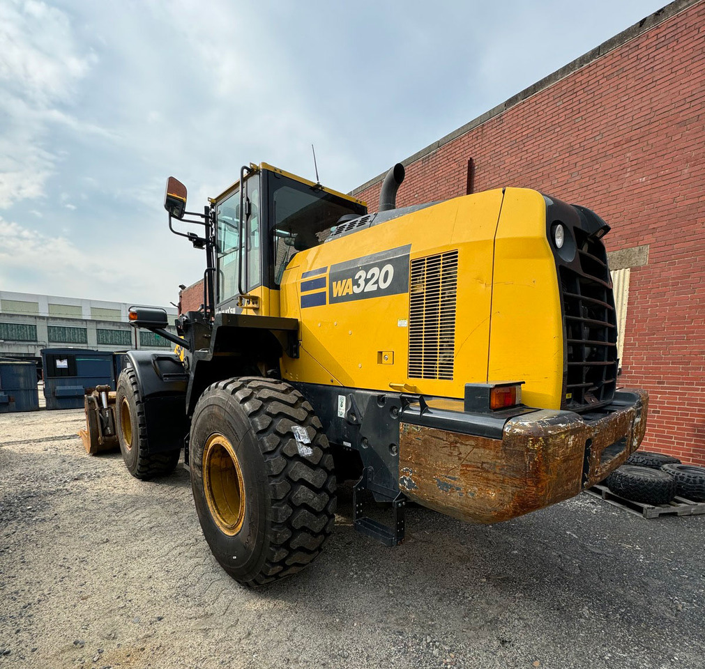 Komatsu WA320-8 - Kolový nakladač: obrázek 5 Komatsu WA320-8 - Kolový nakladač: obrázek 5