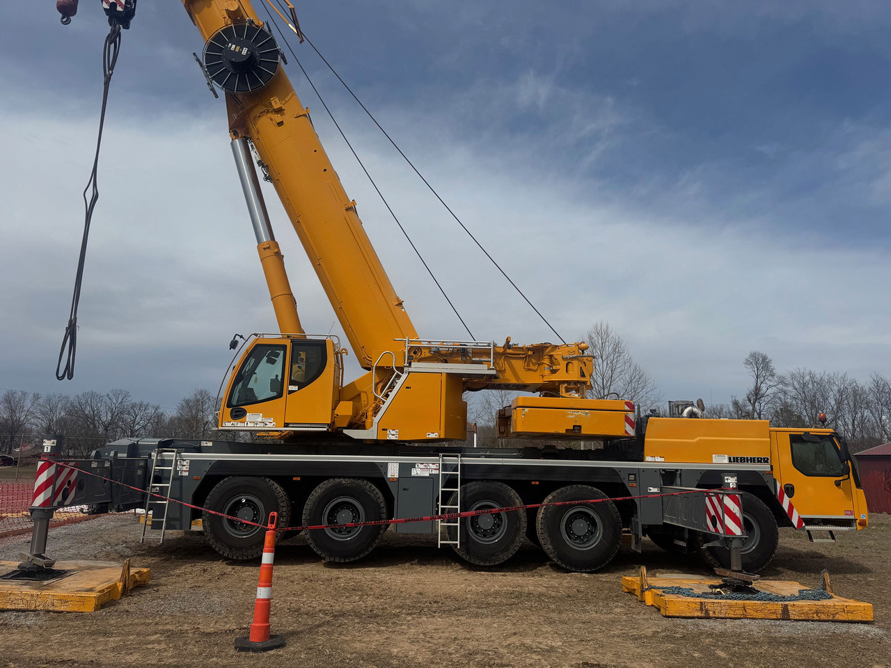 Liebherr LTM 1230-5.1 - Autojeřáb: obrázek 3 Liebherr LTM 1230-5.1 - Autojeřáb: obrázek 3