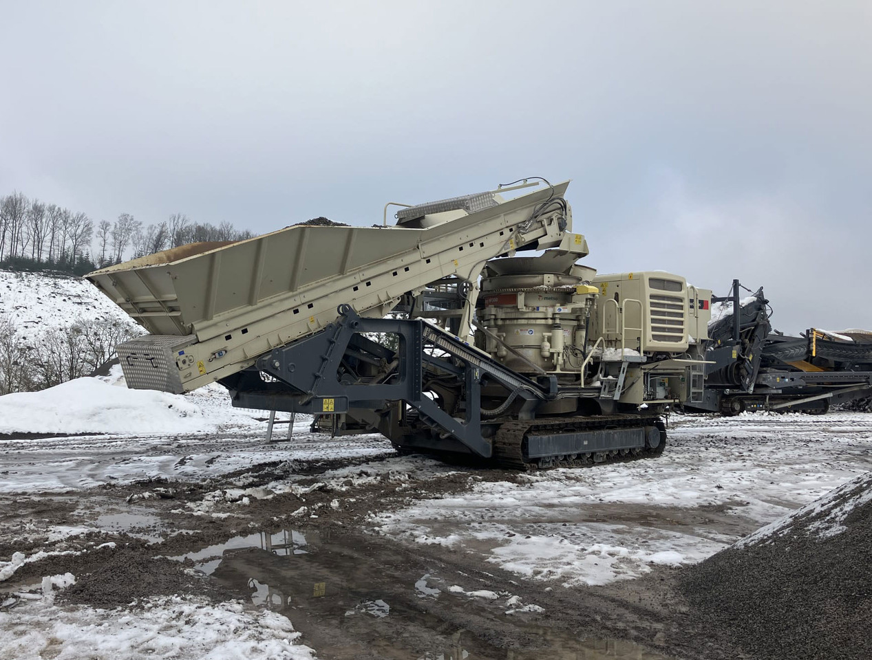 Metso LT300 HP - Kuželový drtič: obrázek 5 Metso LT300 HP - Kuželový drtič: obrázek 5