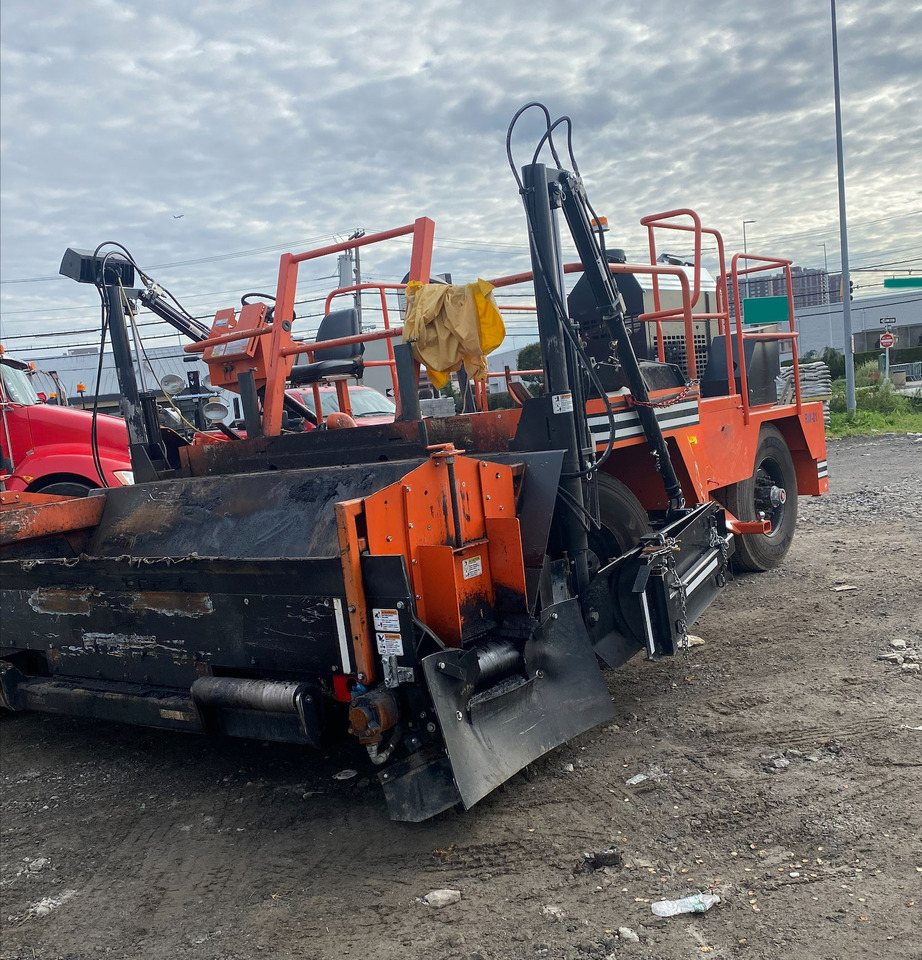 Midland SPD-10 - Finišér: obrázek 3 Midland SPD-10 - Finišér: obrázek 3