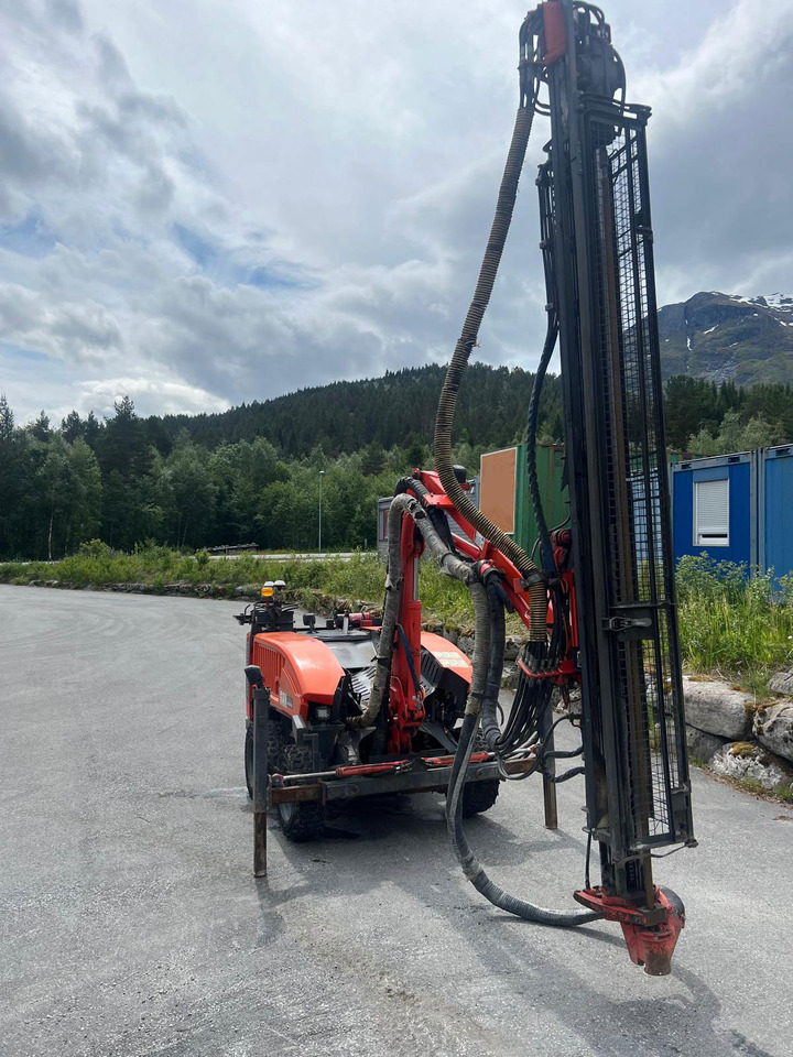 Sandvik Commando DC130Ri - Vrtná souprava: obrázek 4 Sandvik Commando DC130Ri - Vrtná souprava: obrázek 4