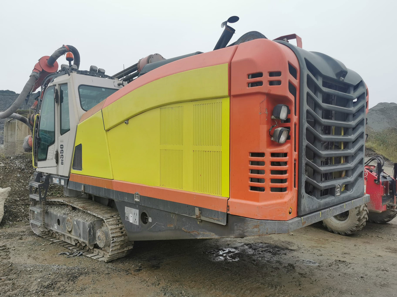 Sandvik DI550 - Vrtná souprava: obrázek 3 Sandvik DI550 - Vrtná souprava: obrázek 3