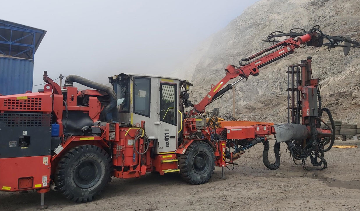 Sandvik DS411-C - Důlní stroj: obrázek 1 Sandvik DS411-C - Důlní stroj: obrázek 1