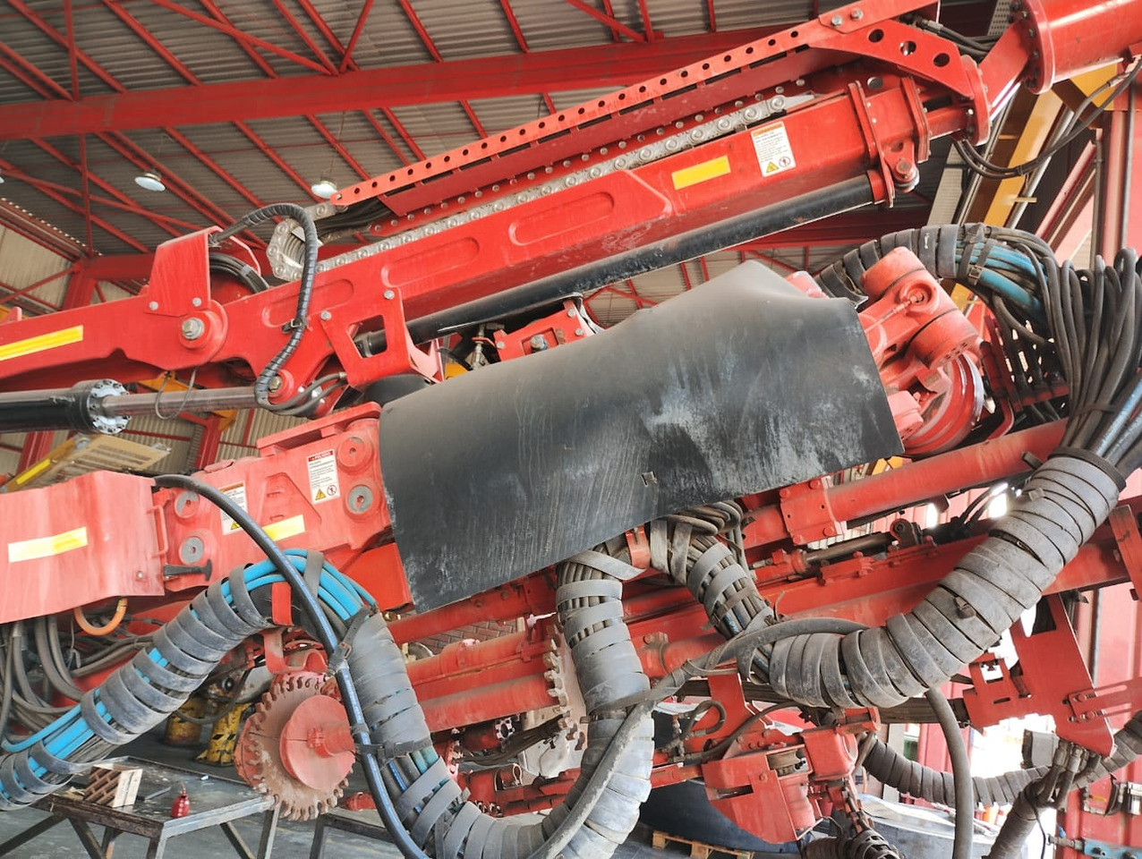 Sandvik DS411 - Důlní stroj: obrázek 5 Sandvik DS411 - Důlní stroj: obrázek 5