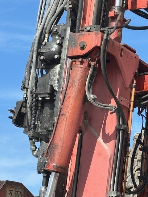 Sandvik DX800 - Vrtná souprava: obrázek 5 Sandvik DX800 - Vrtná souprava: obrázek 5