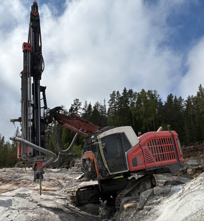 Sandvik DX800i - Vrtná souprava: obrázek 3 Sandvik DX800i - Vrtná souprava: obrázek 3