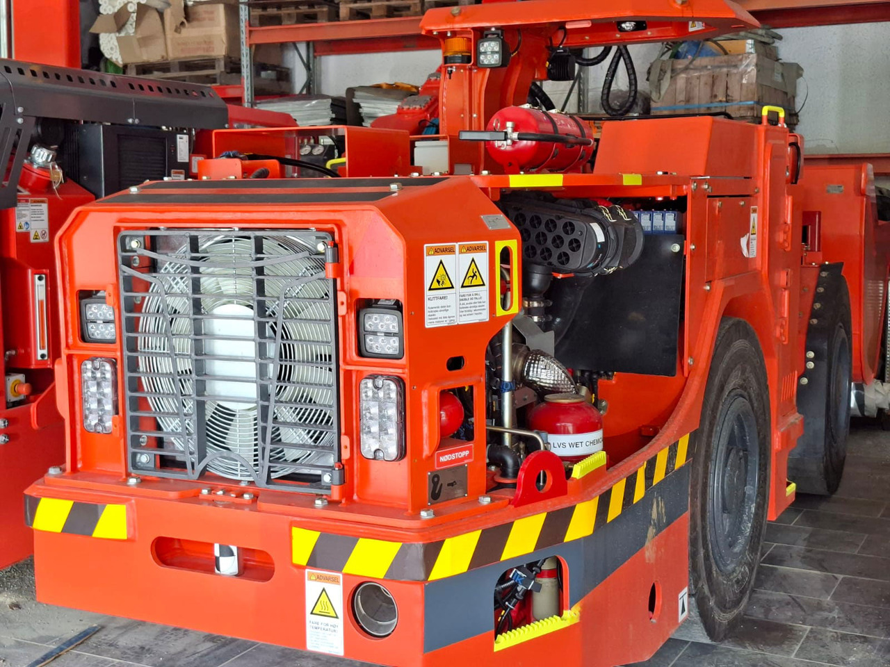 Sandvik LH202 - Důlní stroj: obrázek 1 Sandvik LH202 - Důlní stroj: obrázek 1
