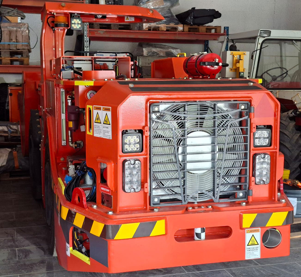 Sandvik LH202 - Důlní stroj: obrázek 3 Sandvik LH202 - Důlní stroj: obrázek 3