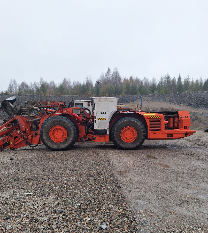 Sandvik LH517 - Důlní stroj: obrázek 1 Sandvik LH517 - Důlní stroj: obrázek 1