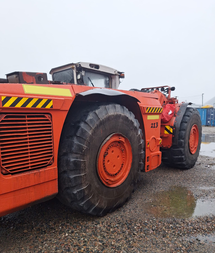 Sandvik LH517 - Důlní stroj: obrázek 4 Sandvik LH517 - Důlní stroj: obrázek 4