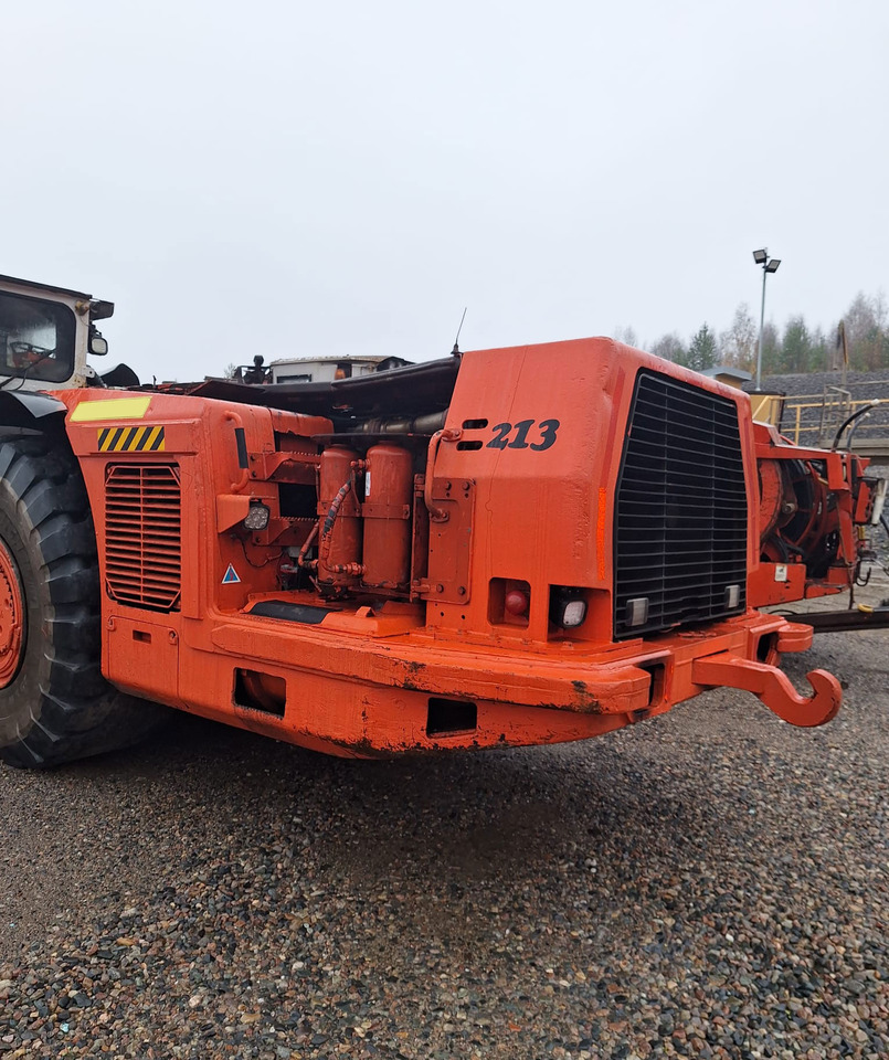 Sandvik LH517 - Důlní stroj: obrázek 5 Sandvik LH517 - Důlní stroj: obrázek 5