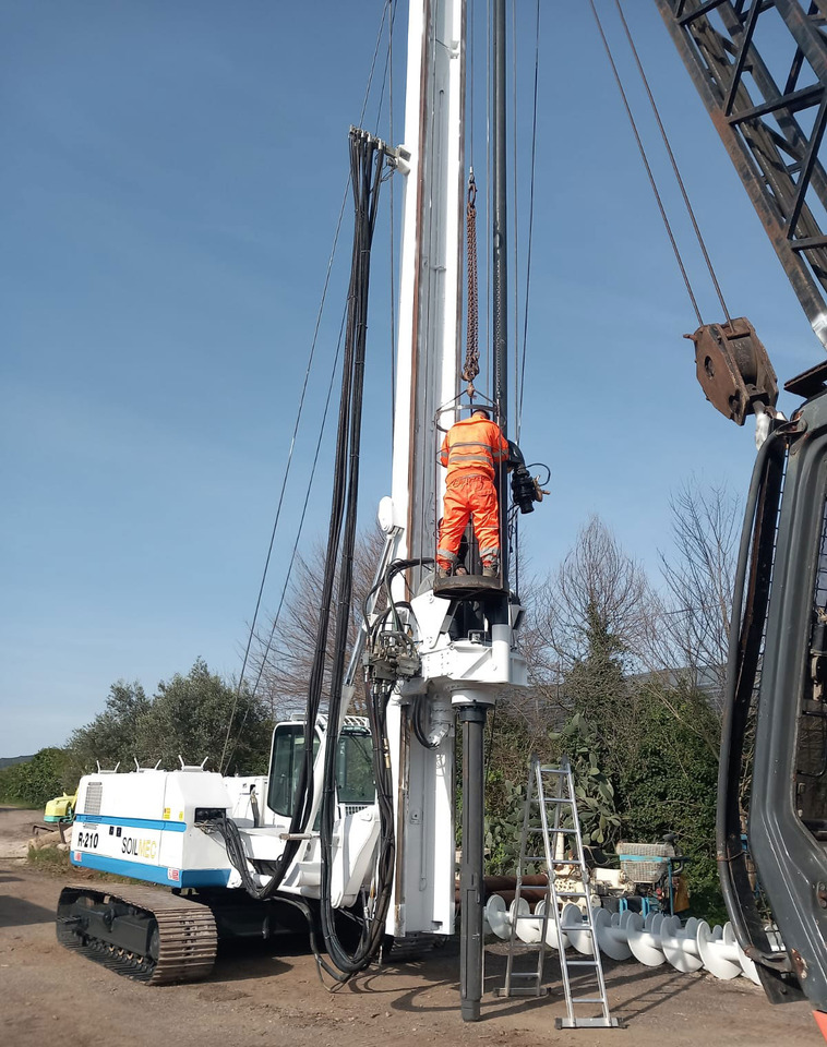 Soilmec R-210 - Samojízdné beranidlo: obrázek 5 Soilmec R-210 - Samojízdné beranidlo: obrázek 5