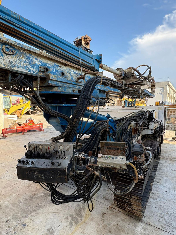 Soilmec SM-401 - Samojízdné beranidlo: obrázek 3 Soilmec SM-401 - Samojízdné beranidlo: obrázek 3