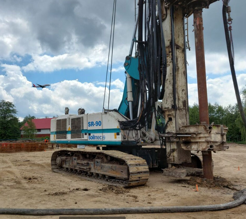 Soilmec SR-90 - Samojízdné beranidlo: obrázek 3 Soilmec SR-90 - Samojízdné beranidlo: obrázek 3