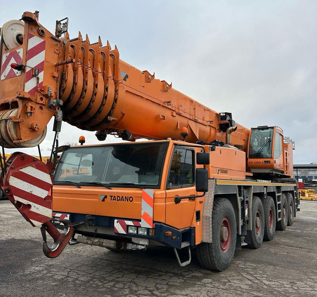 Tadano Faun ATF 220G-5 - Autojeřáb: obrázek 1 Tadano Faun ATF 220G-5 - Autojeřáb: obrázek 1