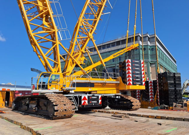 Terex Demag CC 3800-1 - Pásový jeřáb: obrázek 1 Terex Demag CC 3800-1 - Pásový jeřáb: obrázek 1
