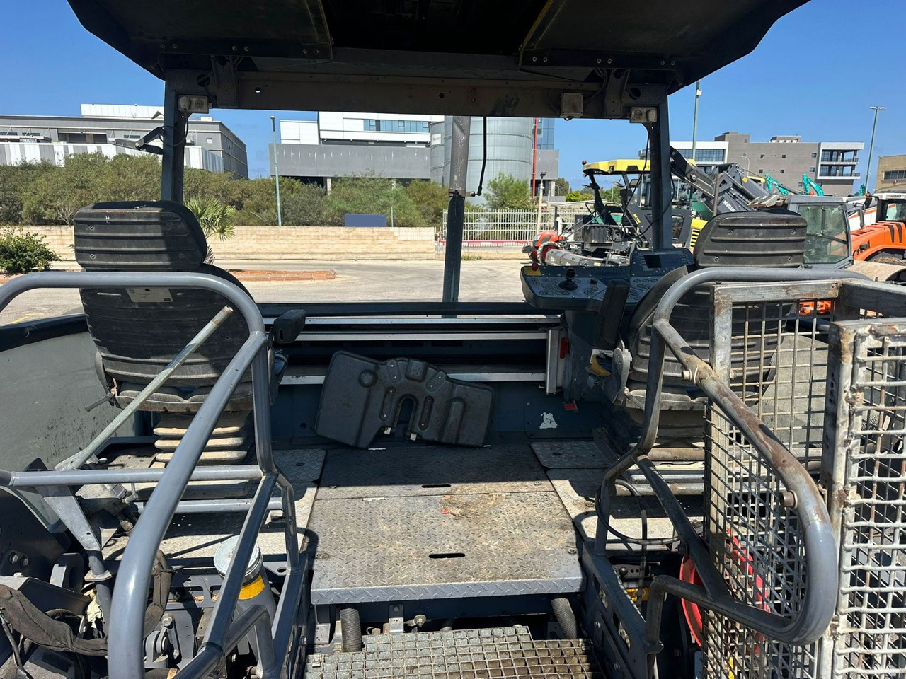 Vogele 2100-3i - Finišér: obrázek 5 Vogele 2100-3i - Finišér: obrázek 5