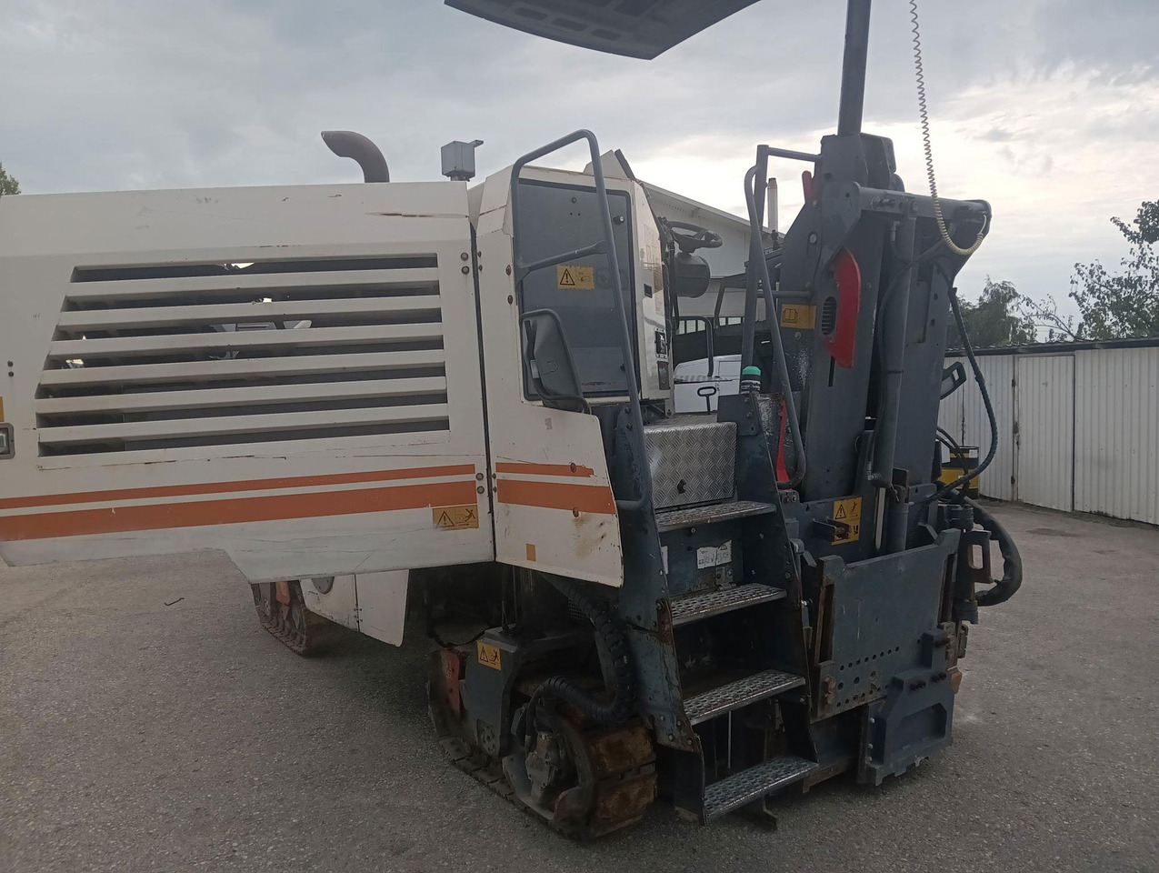 Wirtgen W 100 F - Silniční fréza: obrázek 5 Wirtgen W 100 F - Silniční fréza: obrázek 5