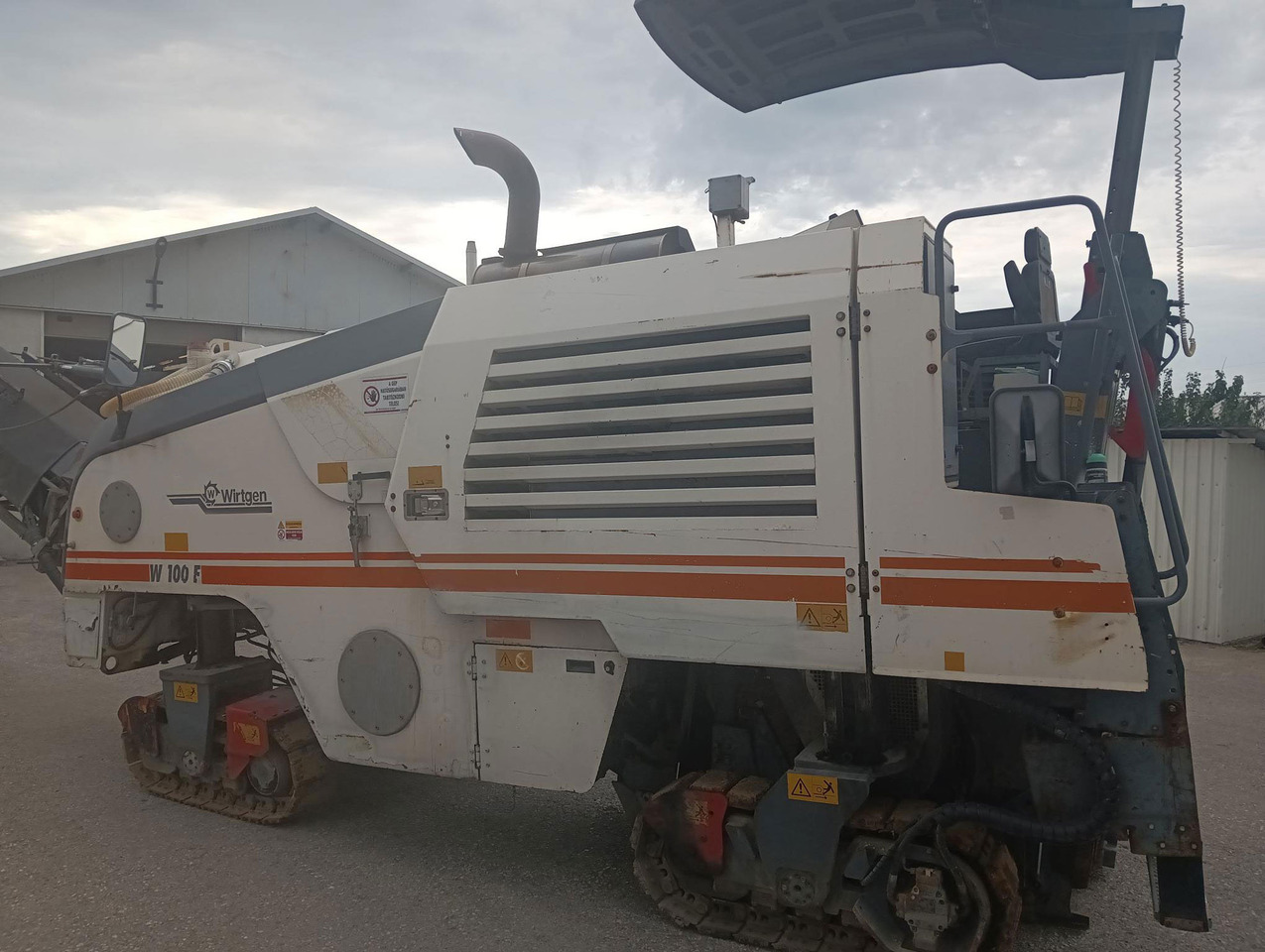 Wirtgen W 100 F - Silniční fréza: obrázek 1 Wirtgen W 100 F - Silniční fréza: obrázek 1