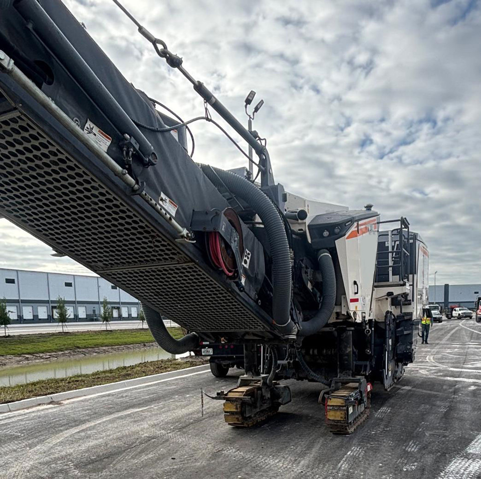 Wirtgen W 200 Fi - Silniční fréza: obrázek 1 Wirtgen W 200 Fi - Silniční fréza: obrázek 1