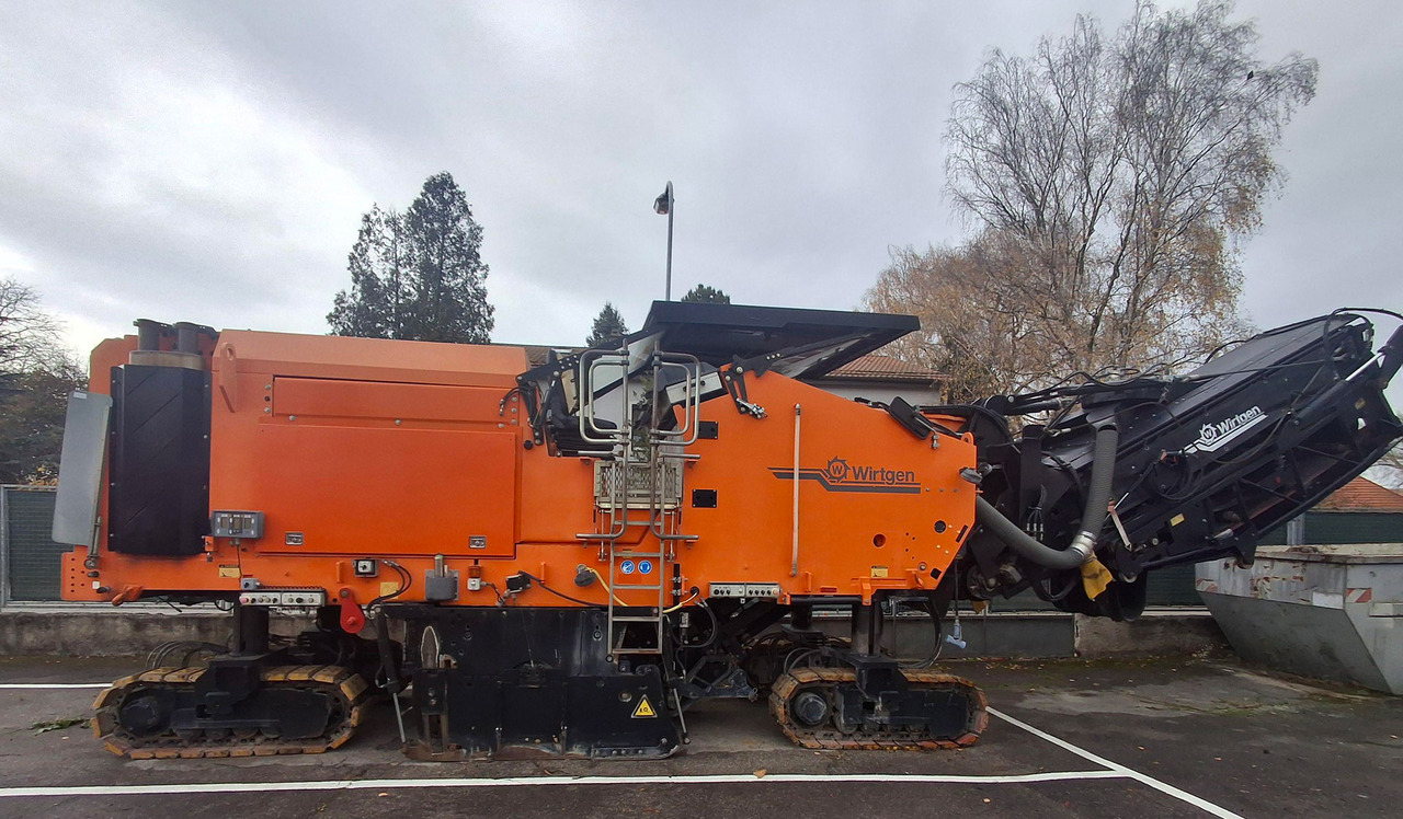 Wirtgen W 2000 - Silniční fréza: obrázek 1 Wirtgen W 2000 - Silniční fréza: obrázek 1