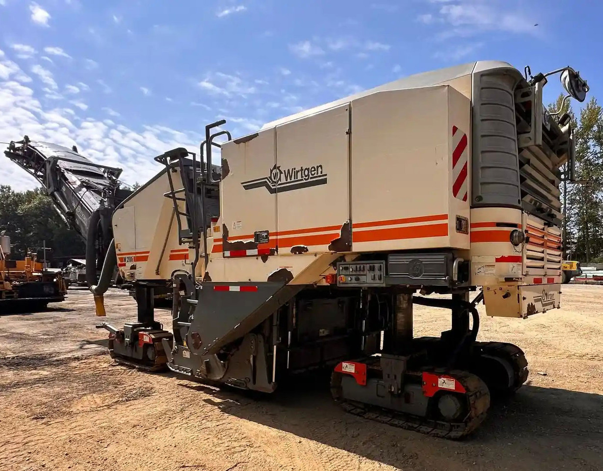Wirtgen W 210 i - Silniční fréza: obrázek 4 Wirtgen W 210 i - Silniční fréza: obrázek 4