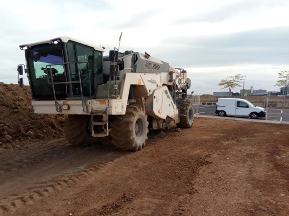 Wirtgen WR 240 I - Zemní fréza: obrázek 4 Wirtgen WR 240 I - Zemní fréza: obrázek 4