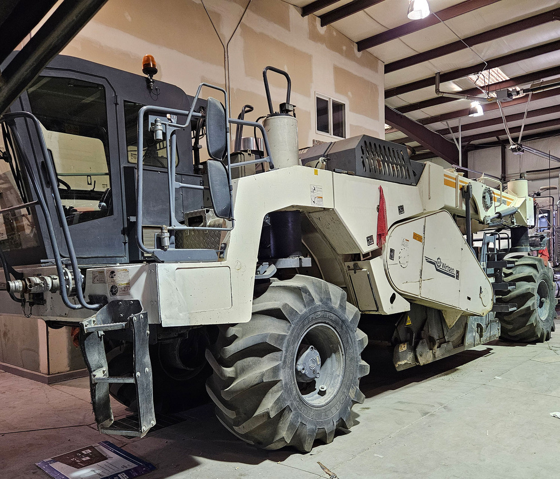 Wirtgen WR 2400 - Zemní fréza: obrázek 3 Wirtgen WR 2400 - Zemní fréza: obrázek 3
