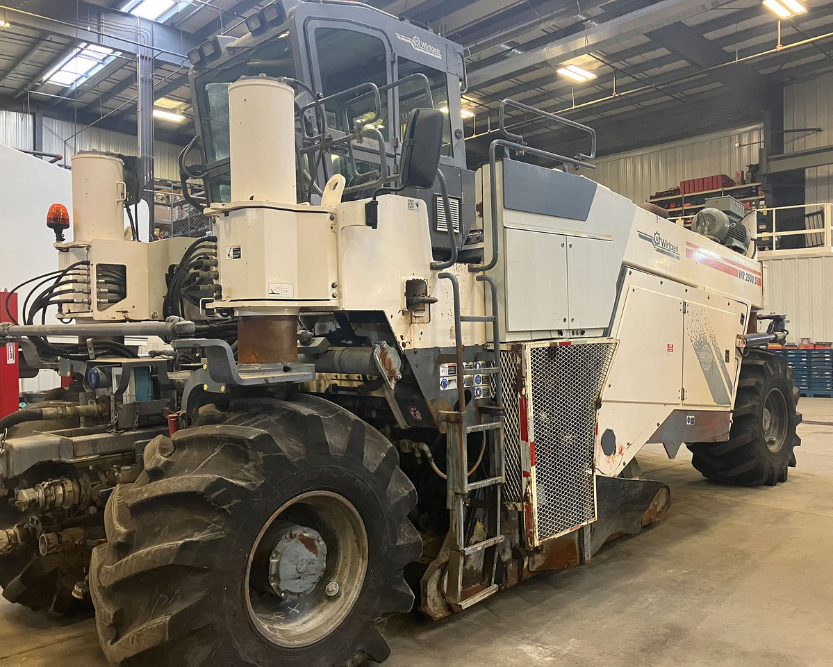 Wirtgen WR 2500 S - Zemní fréza: obrázek 1 Wirtgen WR 2500 S - Zemní fréza: obrázek 1