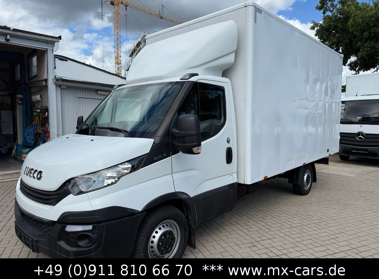 Iveco Daily 35s14 Möbel Maxi 4,39 l / 2,37 hoch 22 m³ - Dodávka skřín: obrázek 1 Iveco Daily 35s14 Möbel Maxi 4,39 l / 2,37 hoch 22 m³ - Dodávka skřín: obrázek 1
