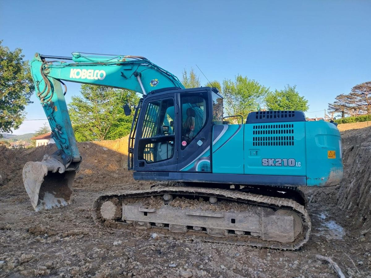 KOBELCO SK210 - Pásové rýpadlo: obrázek 1 KOBELCO SK210 - Pásové rýpadlo: obrázek 1