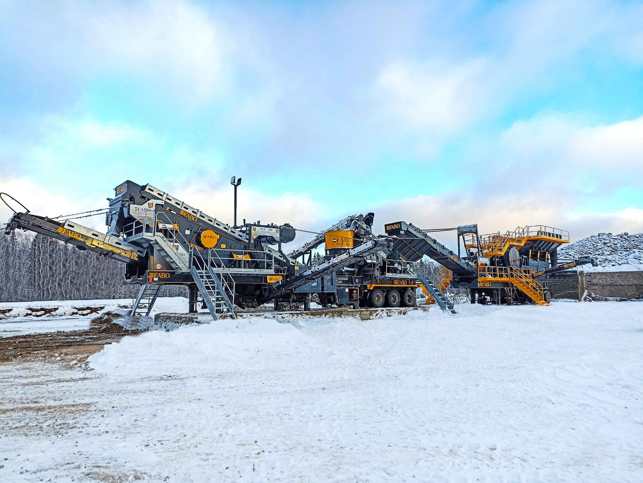 FABO Mobile crusher - Mobilní drtič: obrázek 5 FABO Mobile crusher - Mobilní drtič: obrázek 5