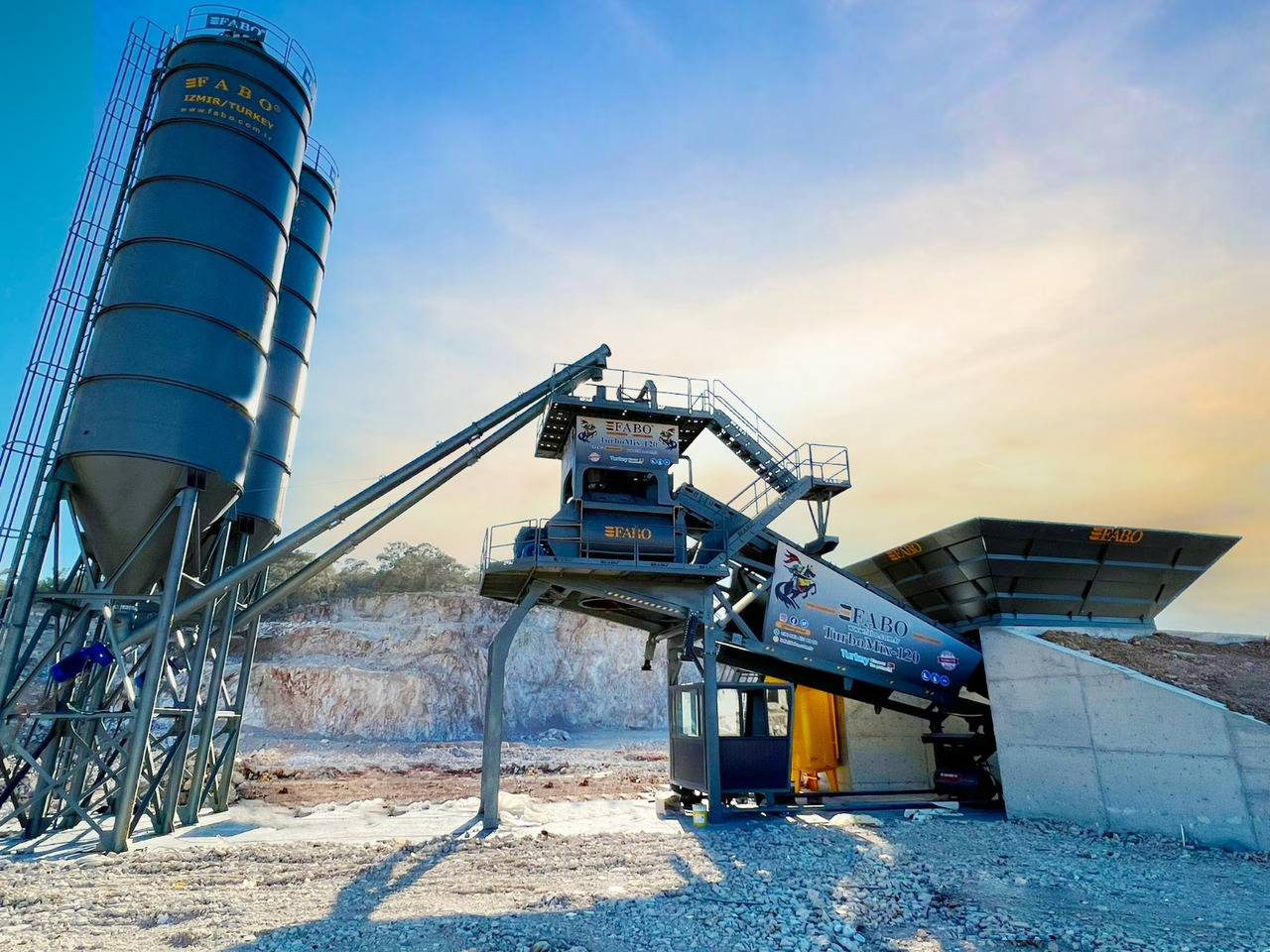 FABO mobile concrete batching plant - Betonárna: obrázek 1 FABO mobile concrete batching plant - Betonárna: obrázek 1