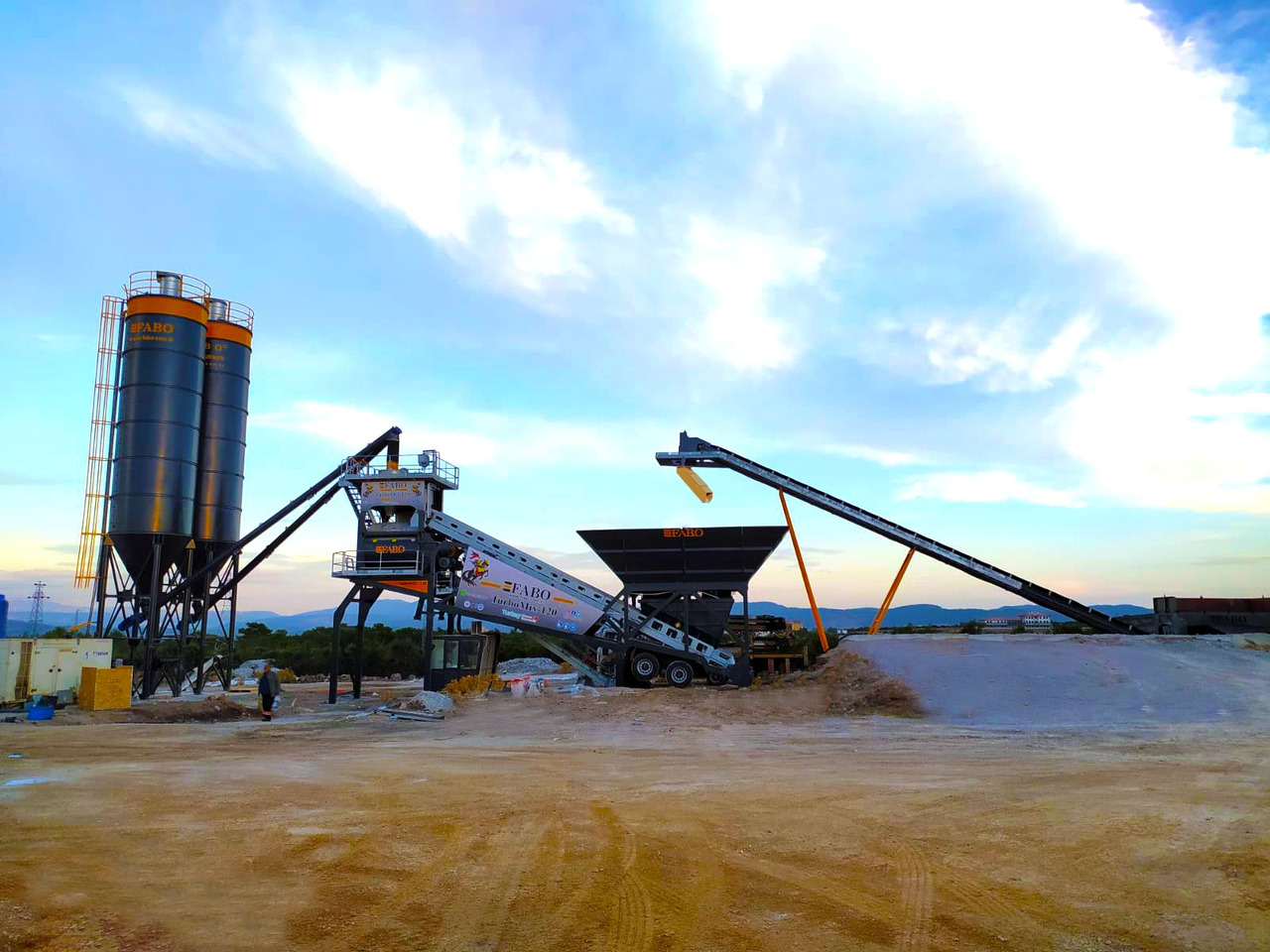 FABO mobile concrete batching plant - Betonárna: obrázek 5 FABO mobile concrete batching plant - Betonárna: obrázek 5