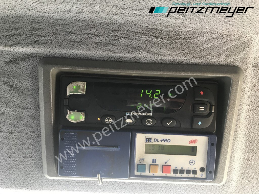 Chladírenský nákladní automobil MERCEDES-BENZ Atego 1530 L Tiefkühlkoffer m. LBW, Thermoking T 1200 faltb. LBW 1,5 t., Seitentür, Trennwand: obrázek 29