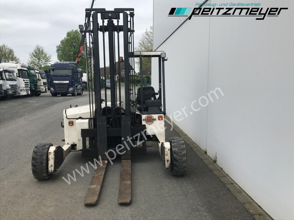 Moffett Mitnahmestapler M 2003 STM Allrad - Závěsný vysokozdvižný vozík: obrázek 5 Moffett Mitnahmestapler M 2003 STM Allrad - Závěsný vysokozdvižný vozík: obrázek 5