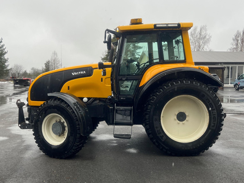 Traktor Valtra M150-4: obrázek 8