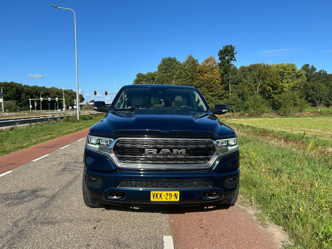Dodge Ram Pick Up 1500 5.7 V8 4x4 Creb Cab Limeted Hemi Etorque - Pick-up: obrázek 2 Dodge Ram Pick Up 1500 5.7 V8 4x4 Creb Cab Limeted Hemi Etorque - Pick-up: obrázek 2