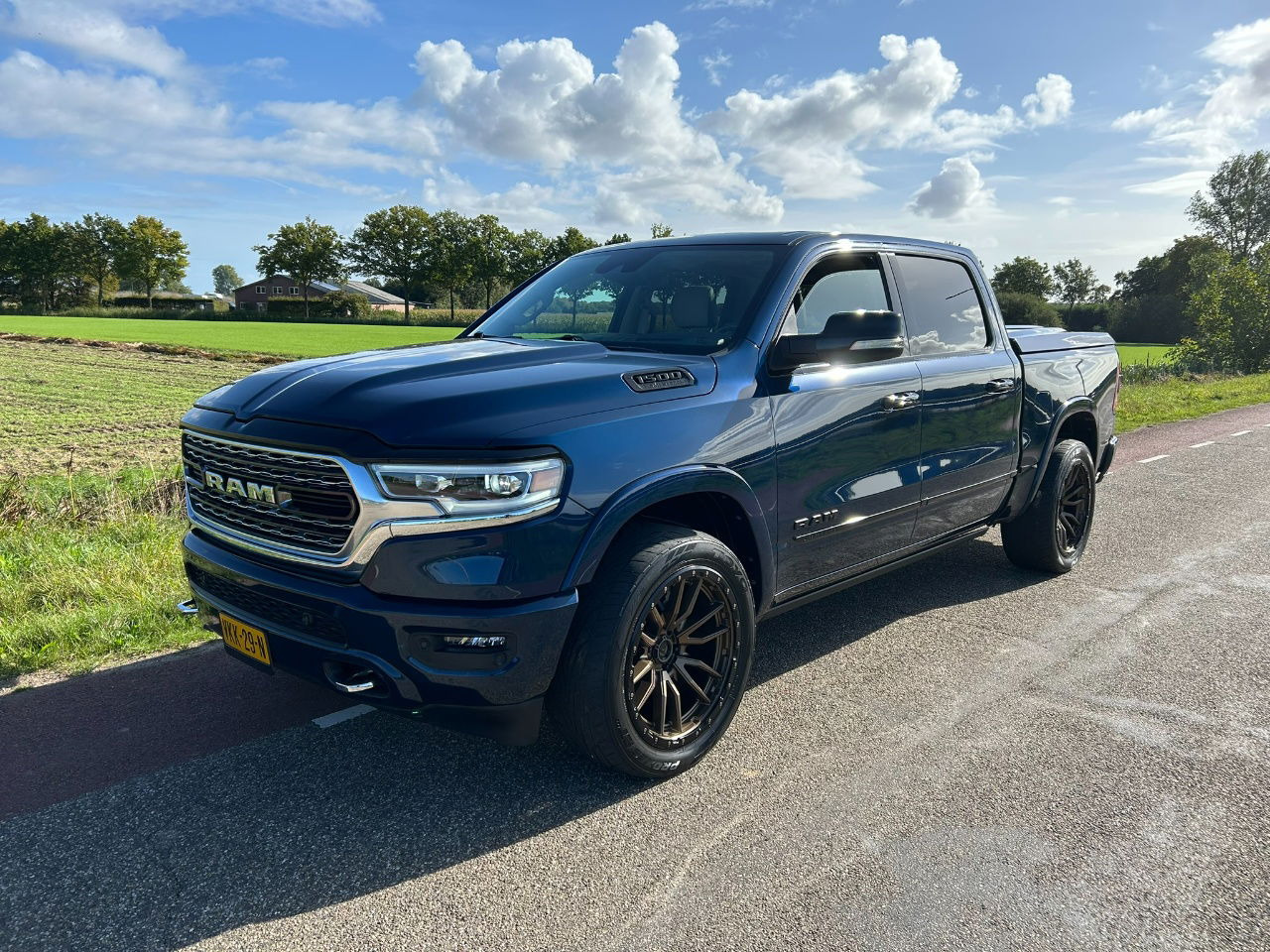 Dodge Ram Pick Up 1500 5.7 V8 4x4 Creb Cab Limeted Hemi Etorque - Pick-up: obrázek 3 Dodge Ram Pick Up 1500 5.7 V8 4x4 Creb Cab Limeted Hemi Etorque - Pick-up: obrázek 3