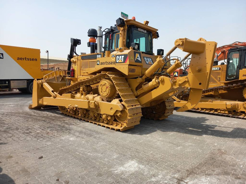 Cat D8R (Abu Dhabi) - Buldozer: obrázek 3 Cat D8R (Abu Dhabi) - Buldozer: obrázek 3
