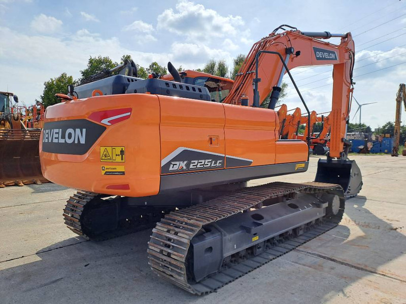 Develon DX225LC-7M (4 pieces available) - Pásové rýpadlo: obrázek 4 Develon DX225LC-7M (4 pieces available) - Pásové rýpadlo: obrázek 4