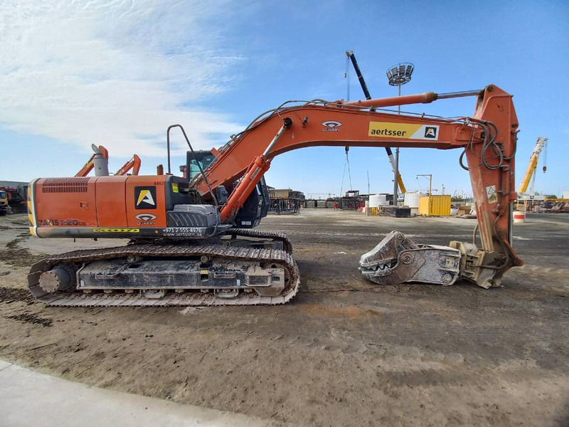 Hitachi ZX220 LC (Abu Dhabi) - Pásové rýpadlo: obrázek 2 Hitachi ZX220 LC (Abu Dhabi) - Pásové rýpadlo: obrázek 2