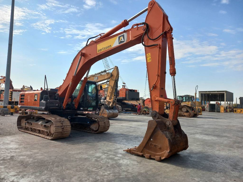 Hitachi ZX350H-5G (Abu Dhabi) - Pásové rýpadlo: obrázek 5 Hitachi ZX350H-5G (Abu Dhabi) - Pásové rýpadlo: obrázek 5