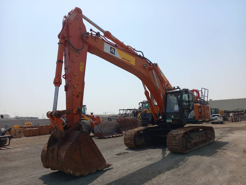 Hitachi ZX470-5G (Abu Dhabi) - Pásové rýpadlo: obrázek 5 Hitachi ZX470-5G (Abu Dhabi) - Pásové rýpadlo: obrázek 5